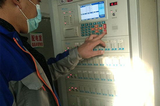 消防维保消防报警主机.jpg